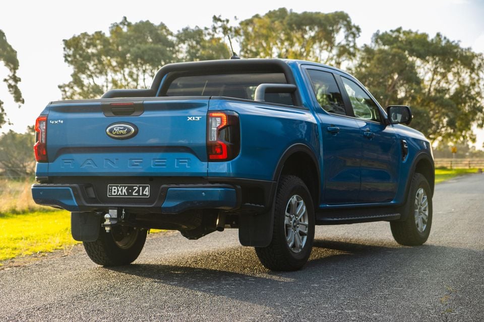 2024-10-ford-ranger-xltproduction-carstill-40.jpg