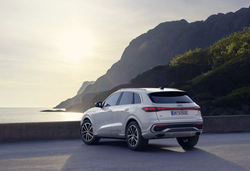 2026-Audi-Q5-PHEV 2.PNG
