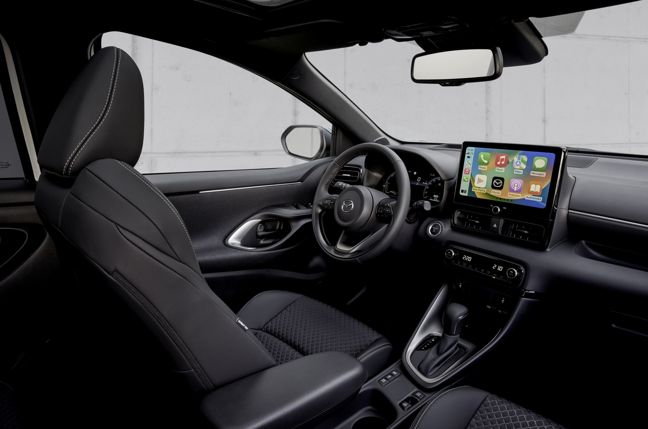 2026-Mazda2-Hybrid 2026-04-30 lúc 17.22.03.png