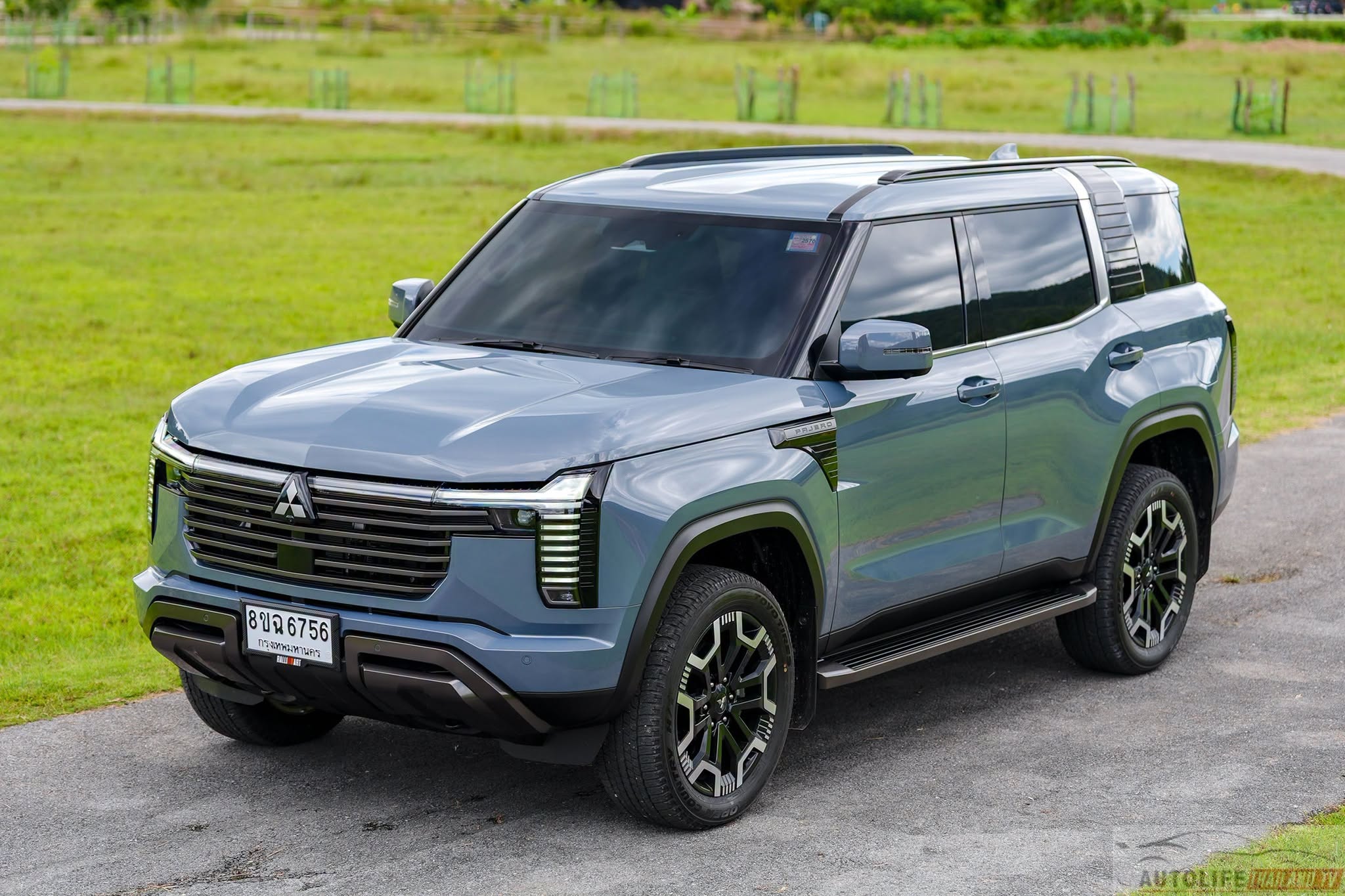 2026 Mitsubishi Pajero  9.jpg