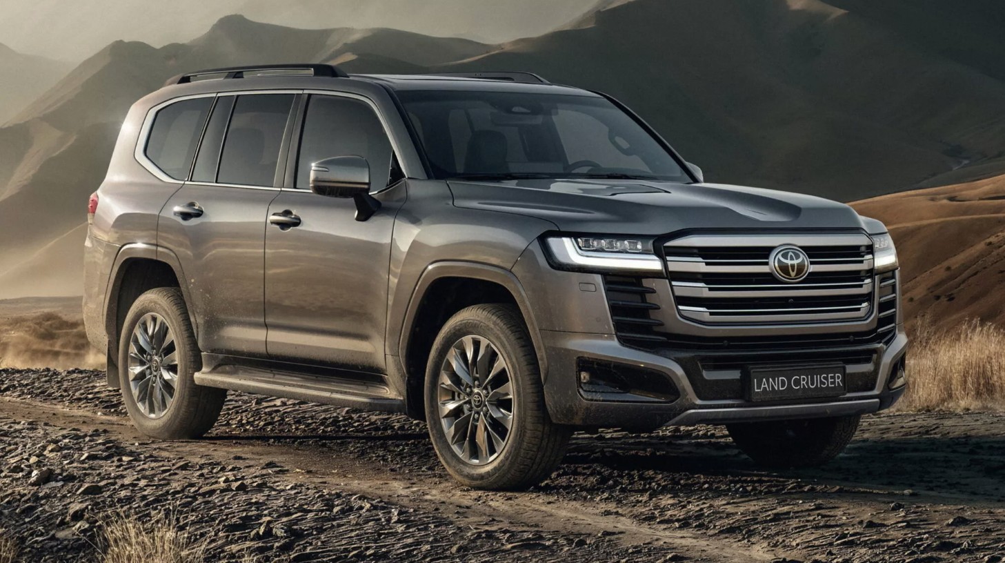 2026-Toyota-Land-Cruiser-300-Hybrid 3.jpg