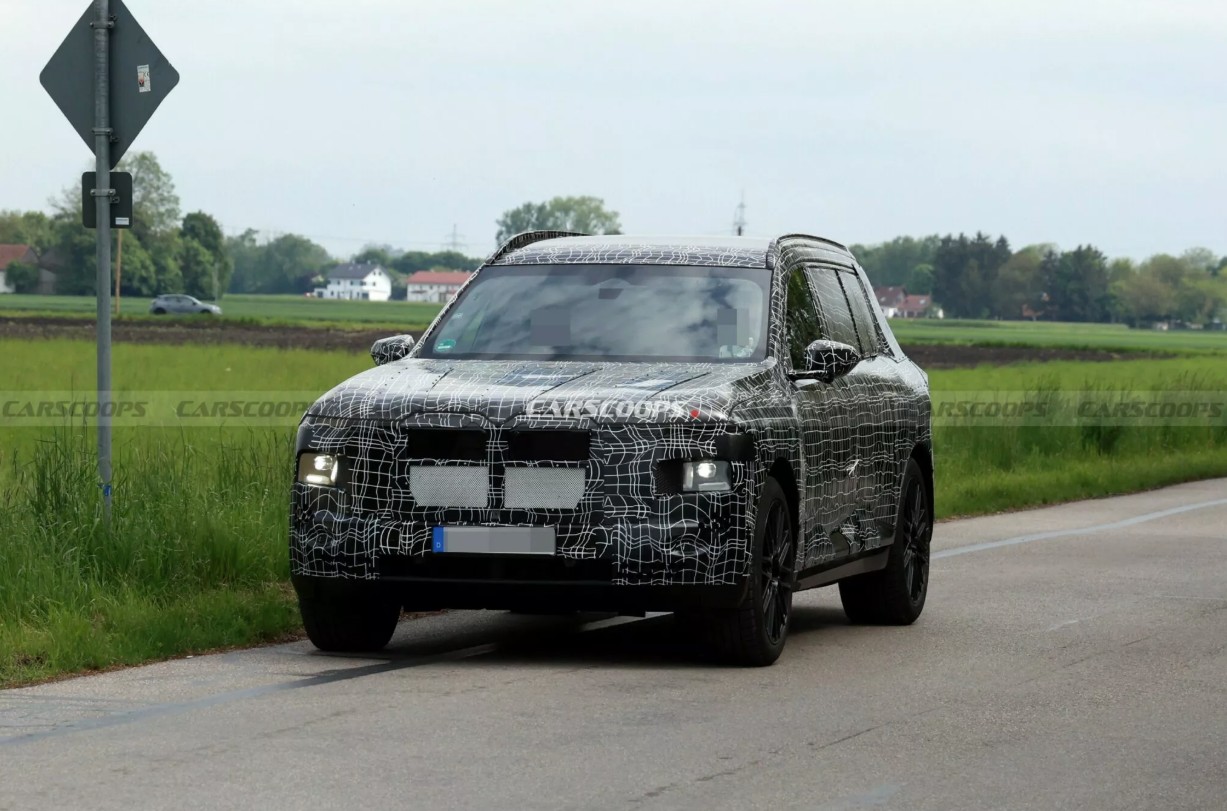 2027-BMW-X7-.jpg