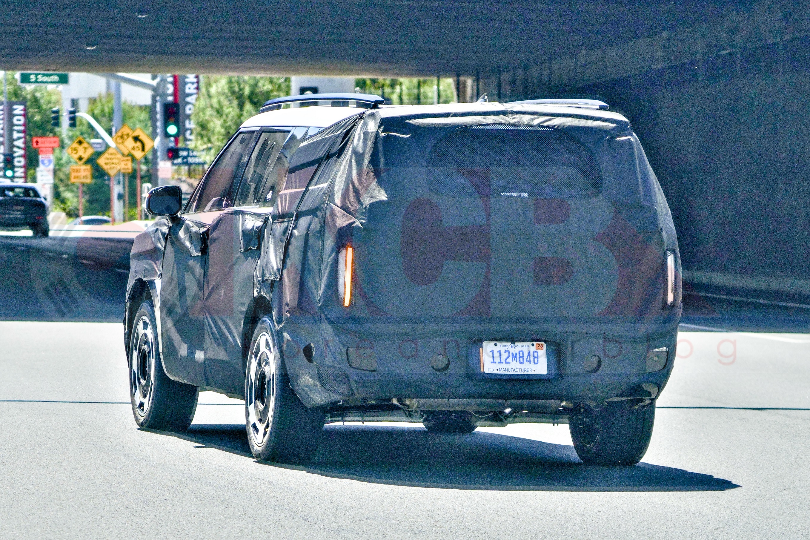 2027-hyundai-santa-fe-facelift-9.jpg