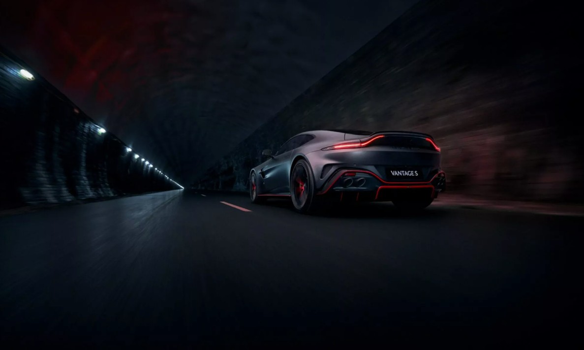 Aston-Martin-Vantage-S 2.JPG