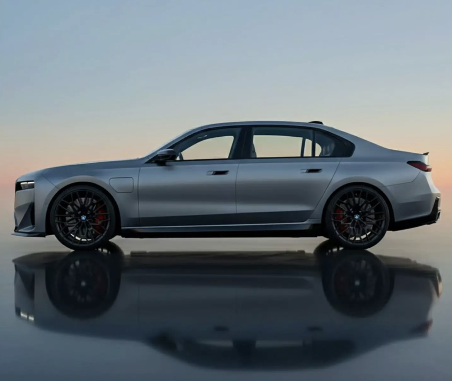 BMW M7 2025-10-13 lúc 09.09.55.png