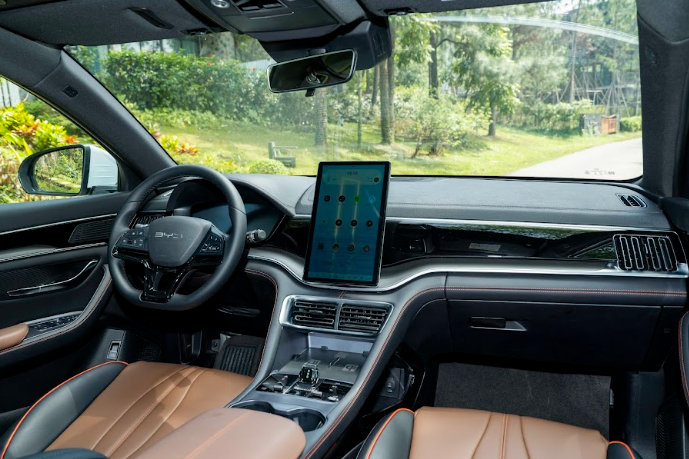 BYD Sealion 6 -2.PNG