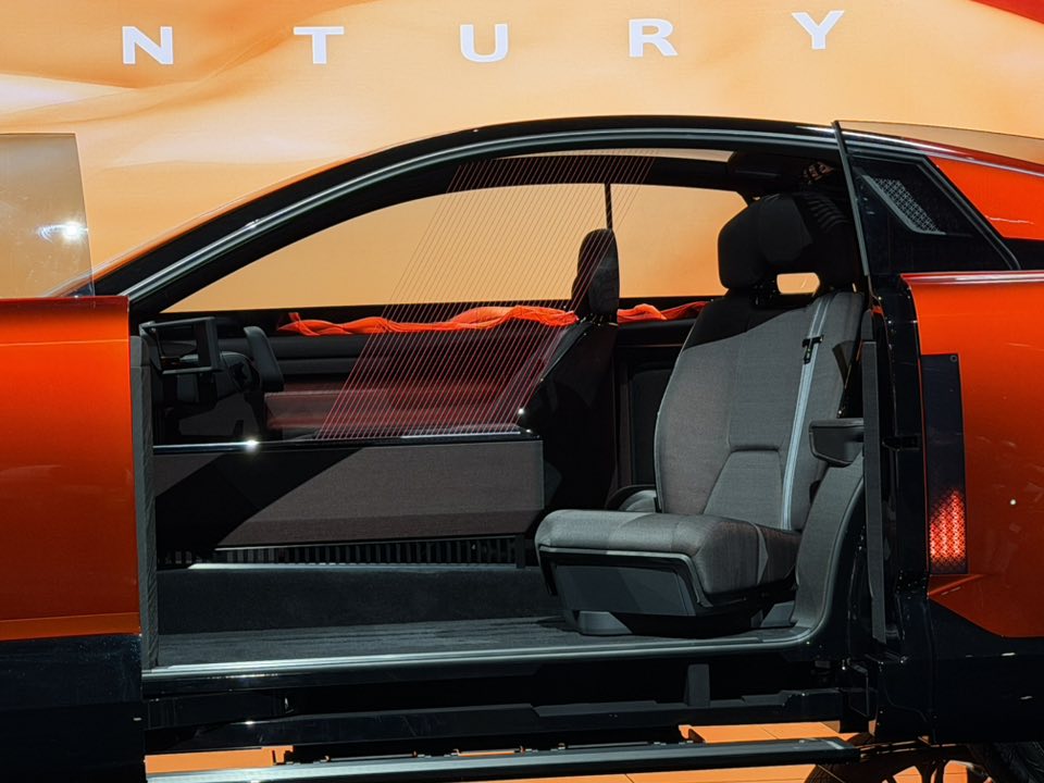 CENTURY – CONCEPT CAR 9.jpg