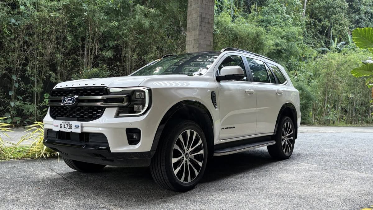 Ford Everest Platinum 3.jpg