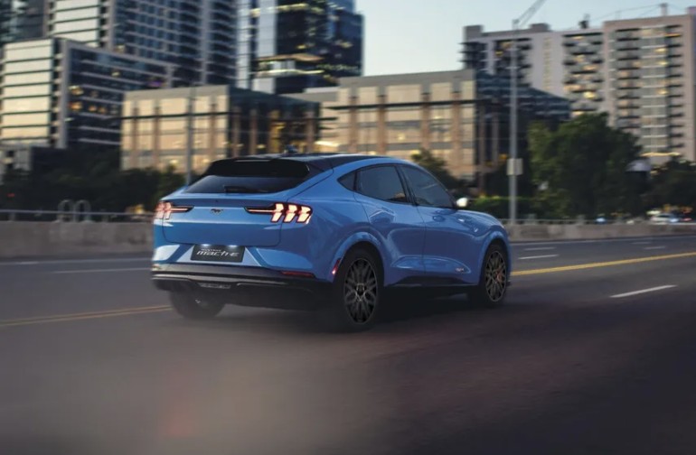 Ford Mustang Mach-E 2026 3.jpg