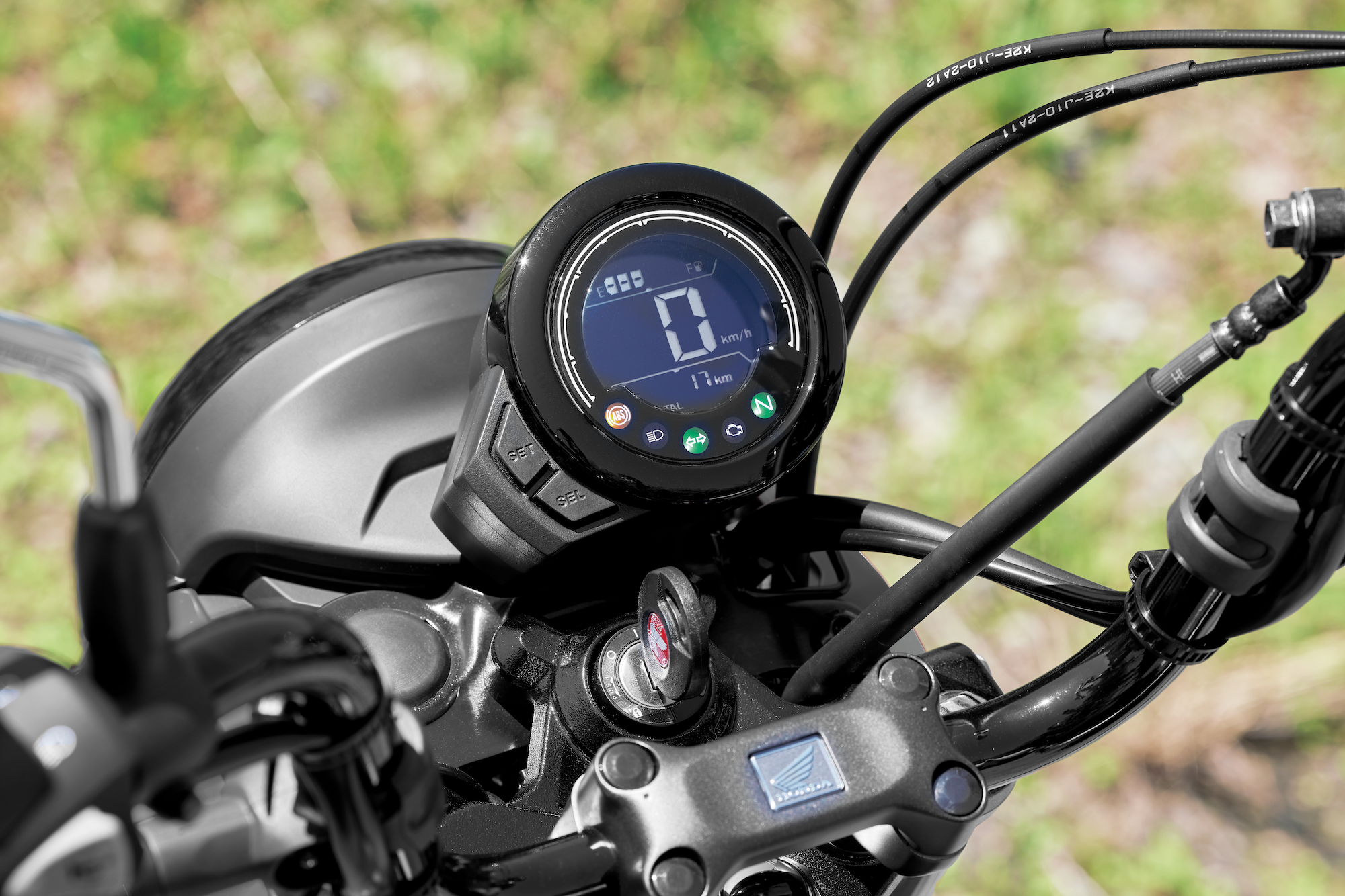 Honda CT125  Feature 2_retouch.png