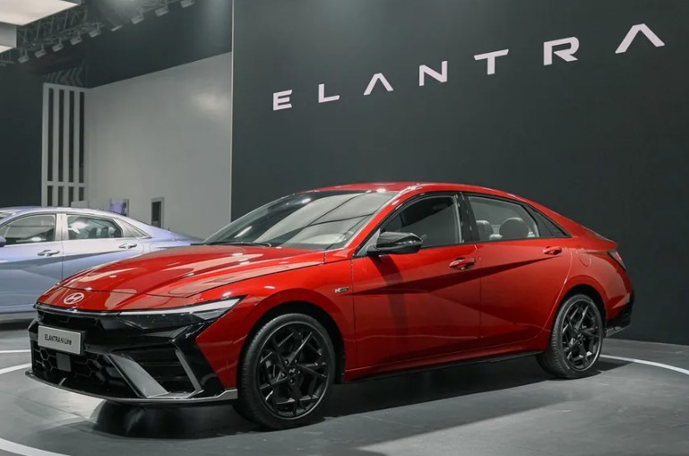 Hyundai Elantra 2025 7.jpg