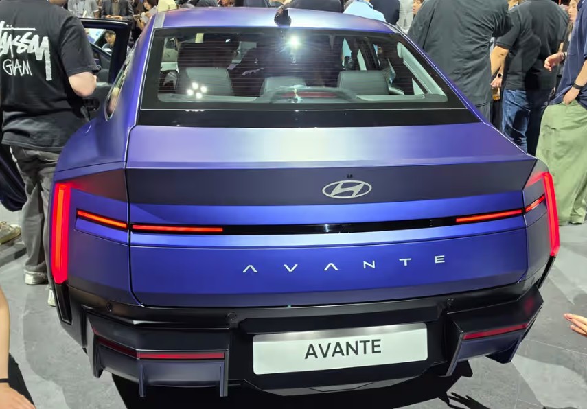 Hyundai Elantra 2027-a1.jpg