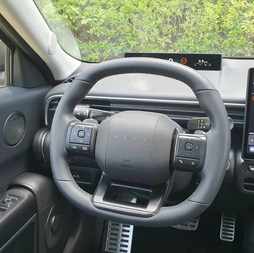 Hyundai Elantra 2027a3.jpg