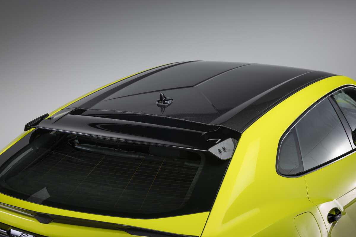 Lamborghini-Urus-SE-Performante-480-1200x800.jpg