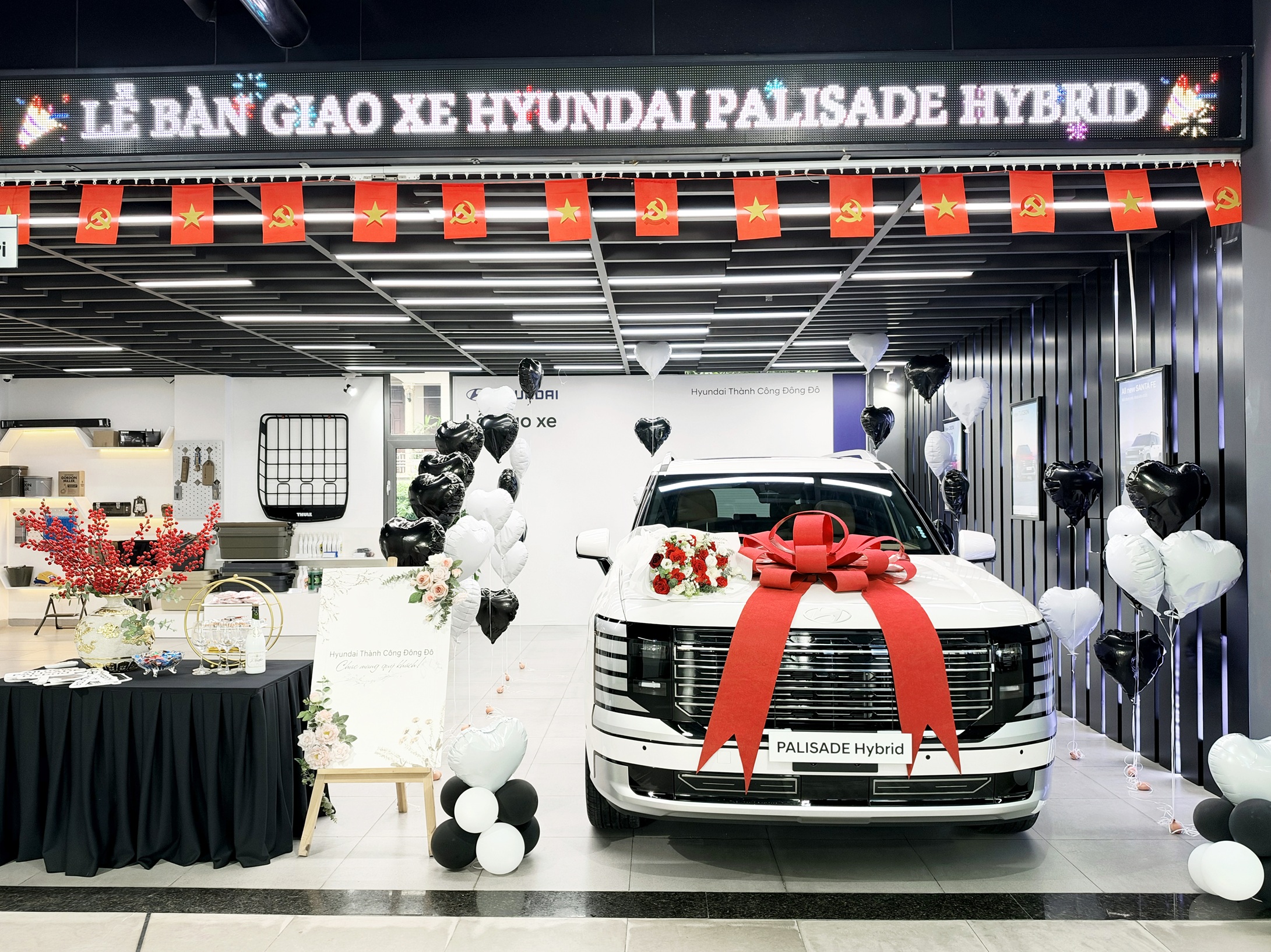 Lễ bàn giao và trưng bày Palisade Hybrid_2..jpg