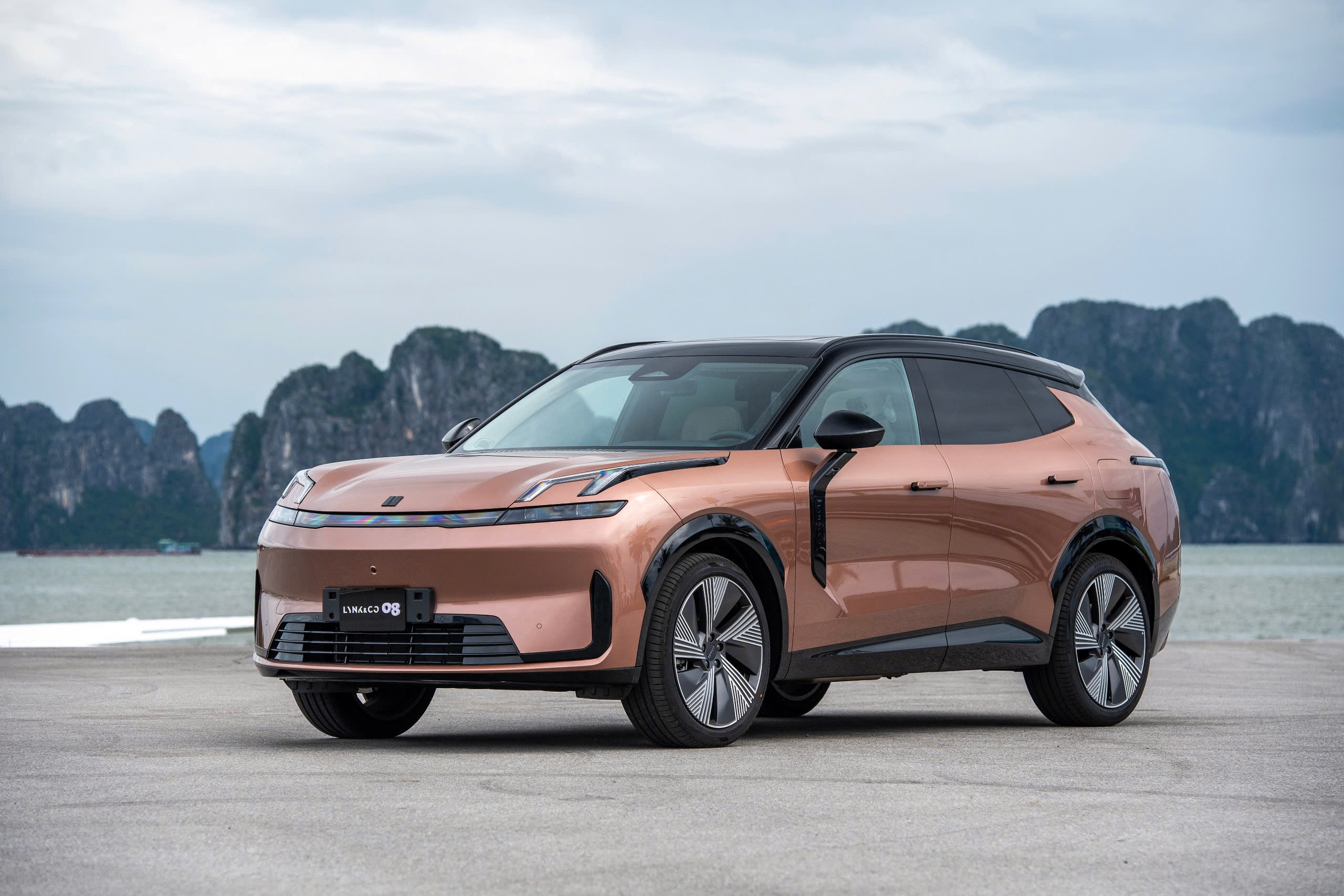 Lynk & Co 08668543175_03623f0cec15e36f0e29785ca493fbc7.jpg