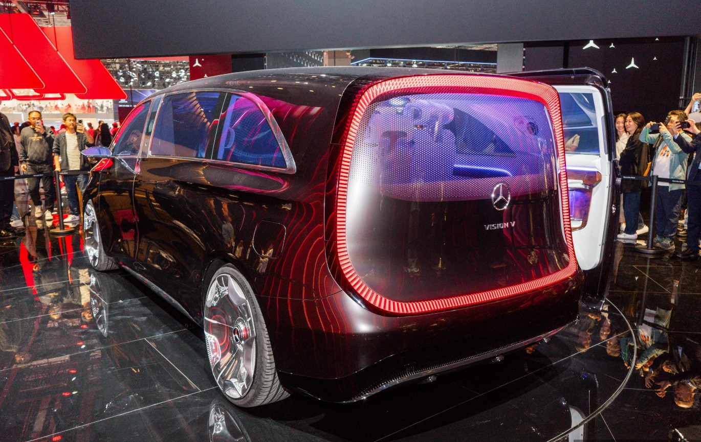 Mercedes-Benz Vision V 2.jpg