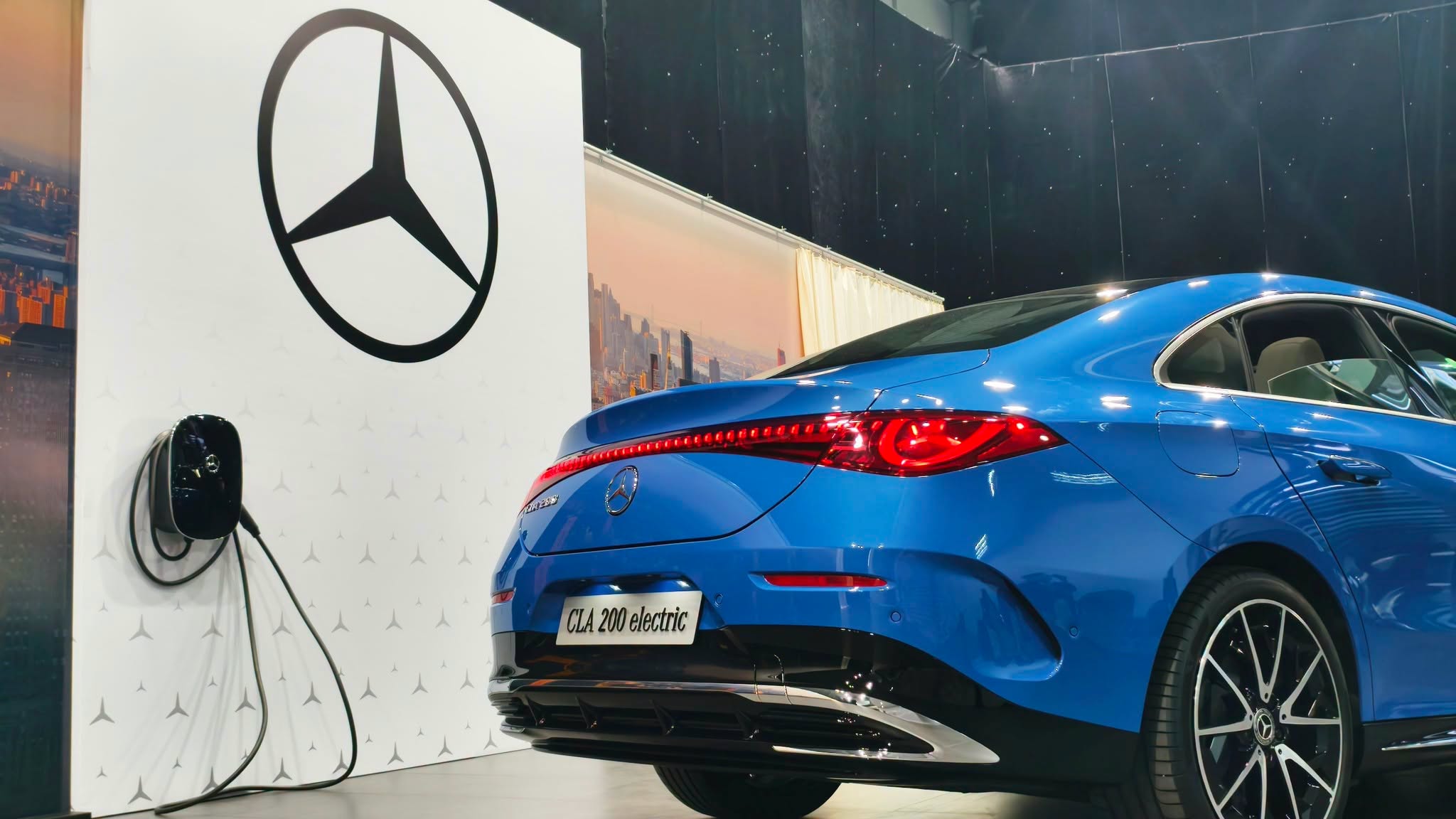 Mercedes CLA 4.jpeg