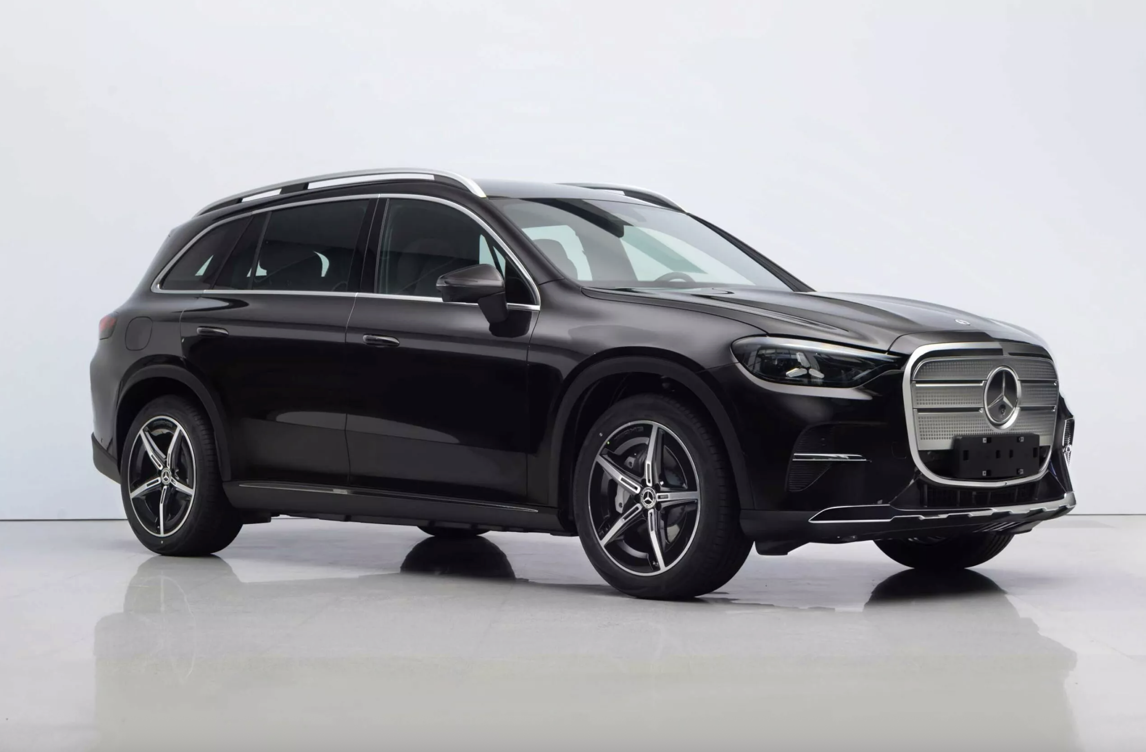 Mercedes GLC 350 L 2026-01-10 lúc 08.33.43.png