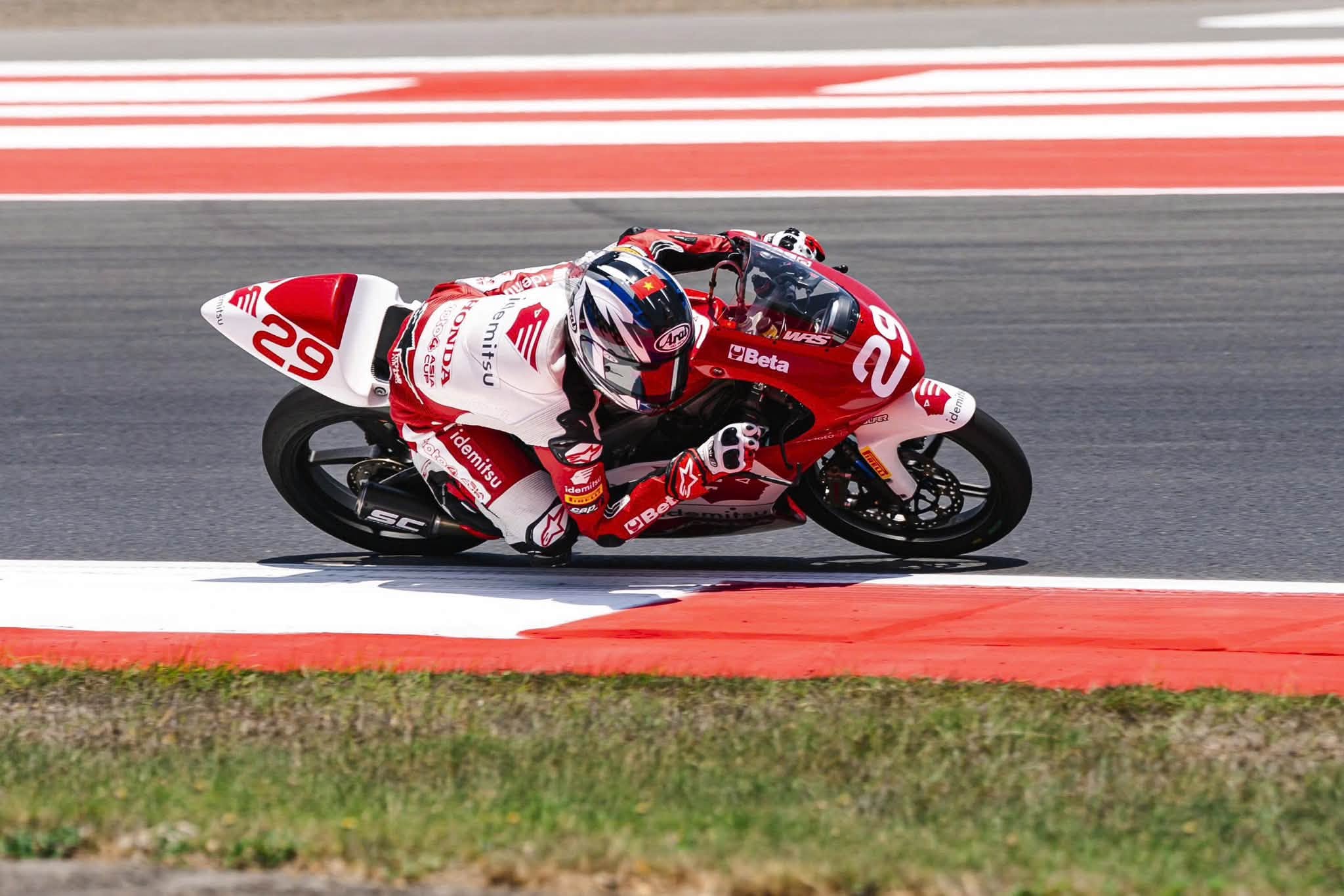 Moto4.jpg