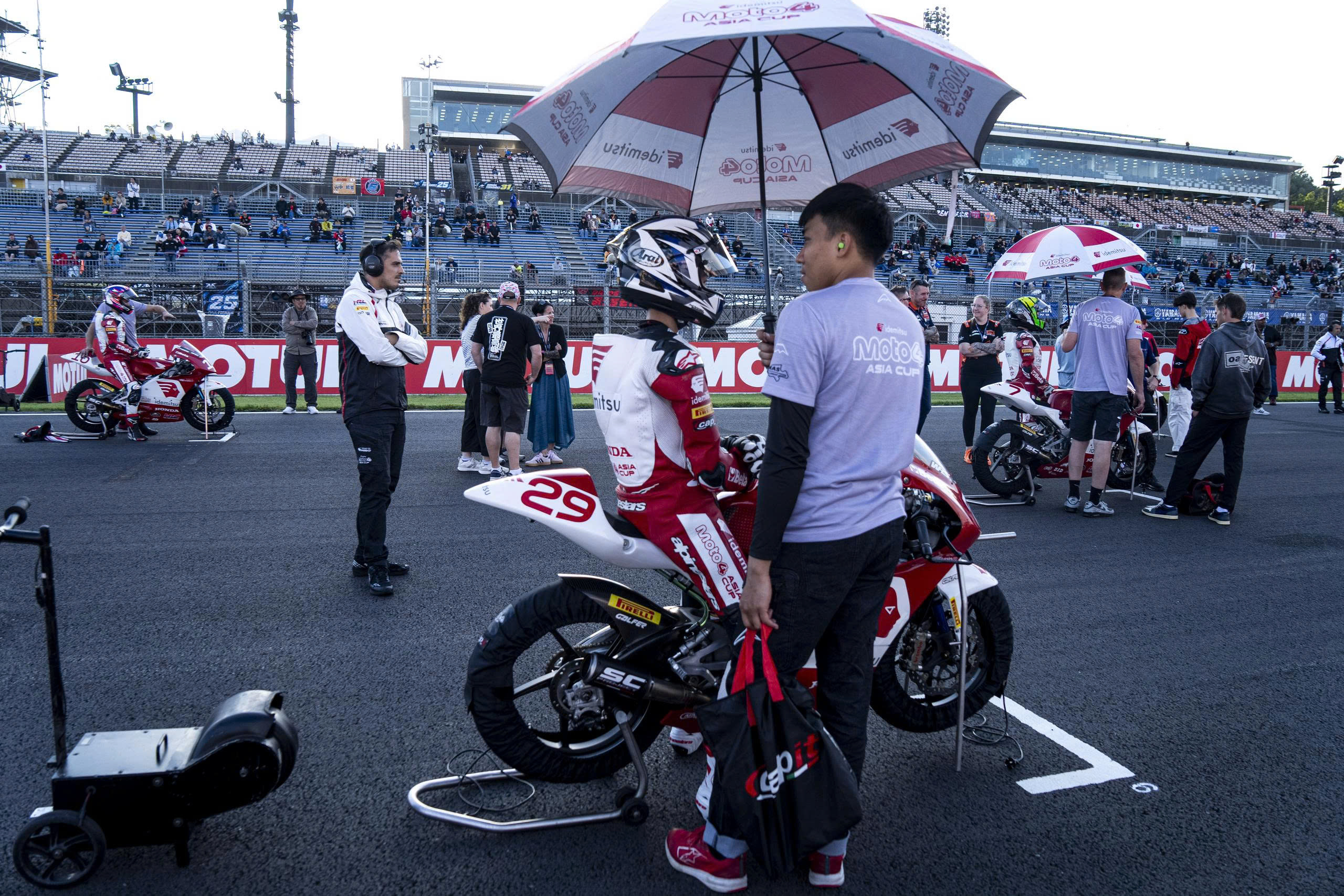 Moto474978714_1803660971639253653_g7759343316585312572_c196f28713175d197703ea0a070b5d98.jpg