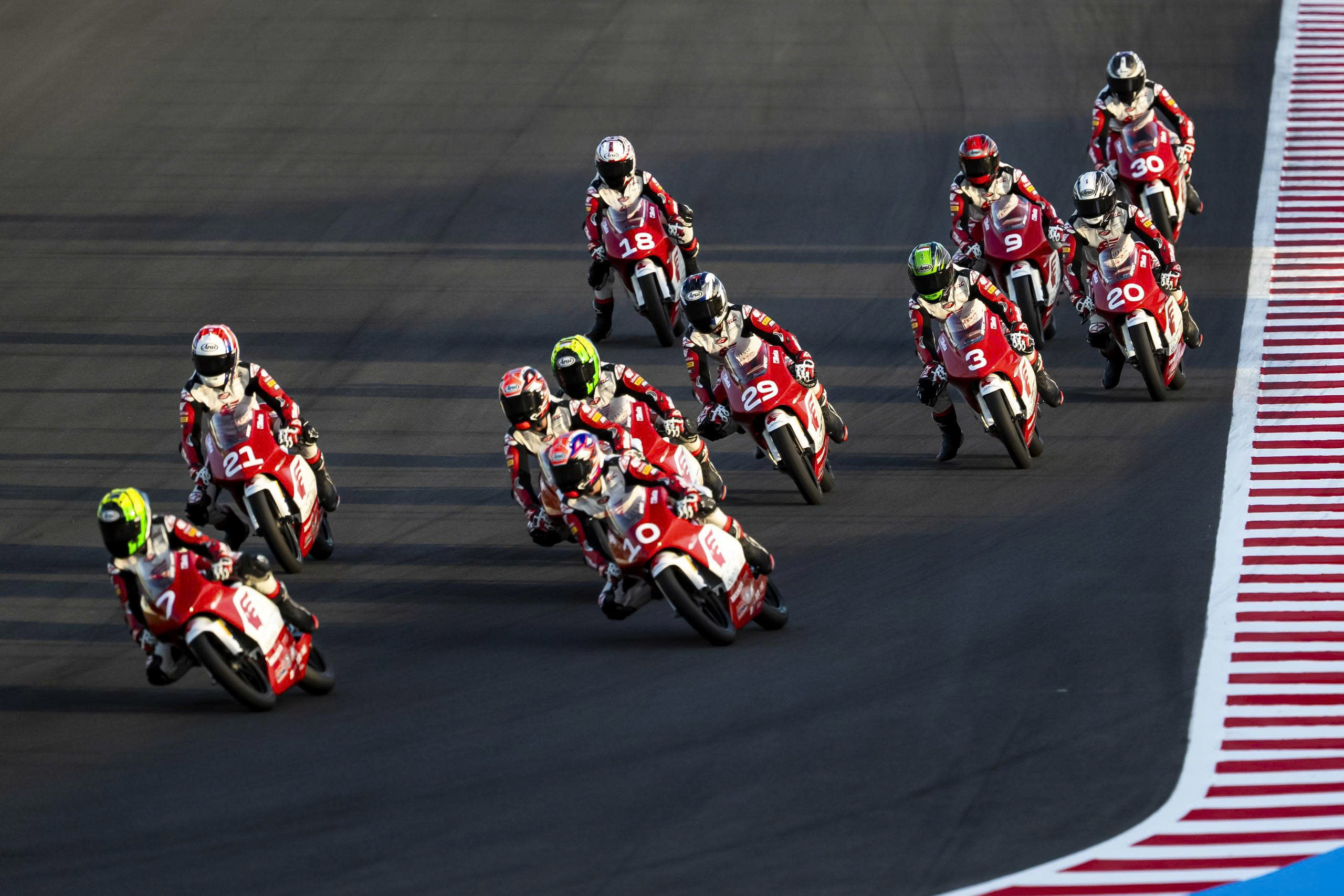 Moto474980456_1803660971639253653_g7759343316585312572_18ad26c7581fb81591cfdcdd351b2bbc.jpg
