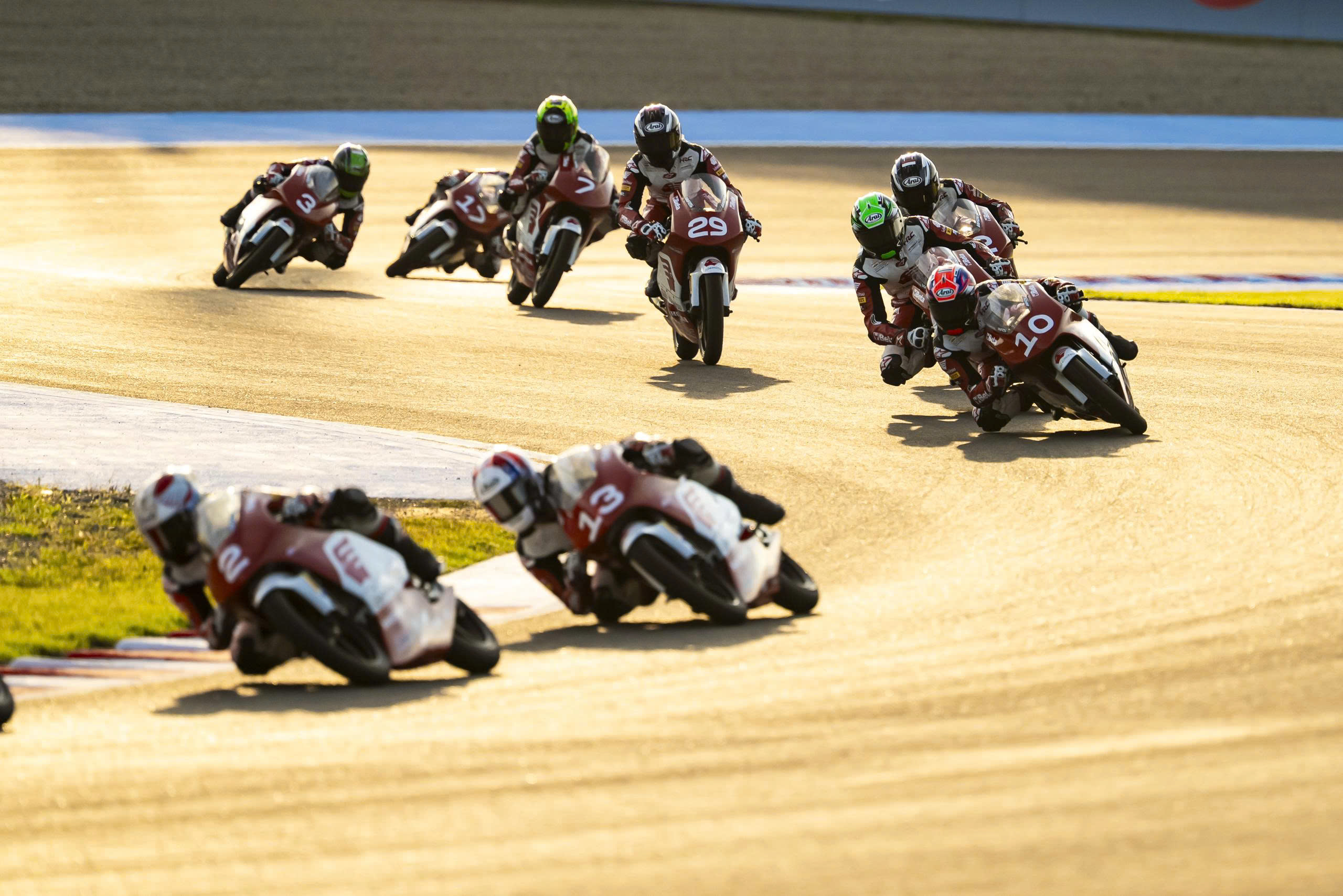 Moto474981145_1803660971639253653_g7759343316585312572_f491d2e879d44b2f6e143ba1fd9e1c39.jpg