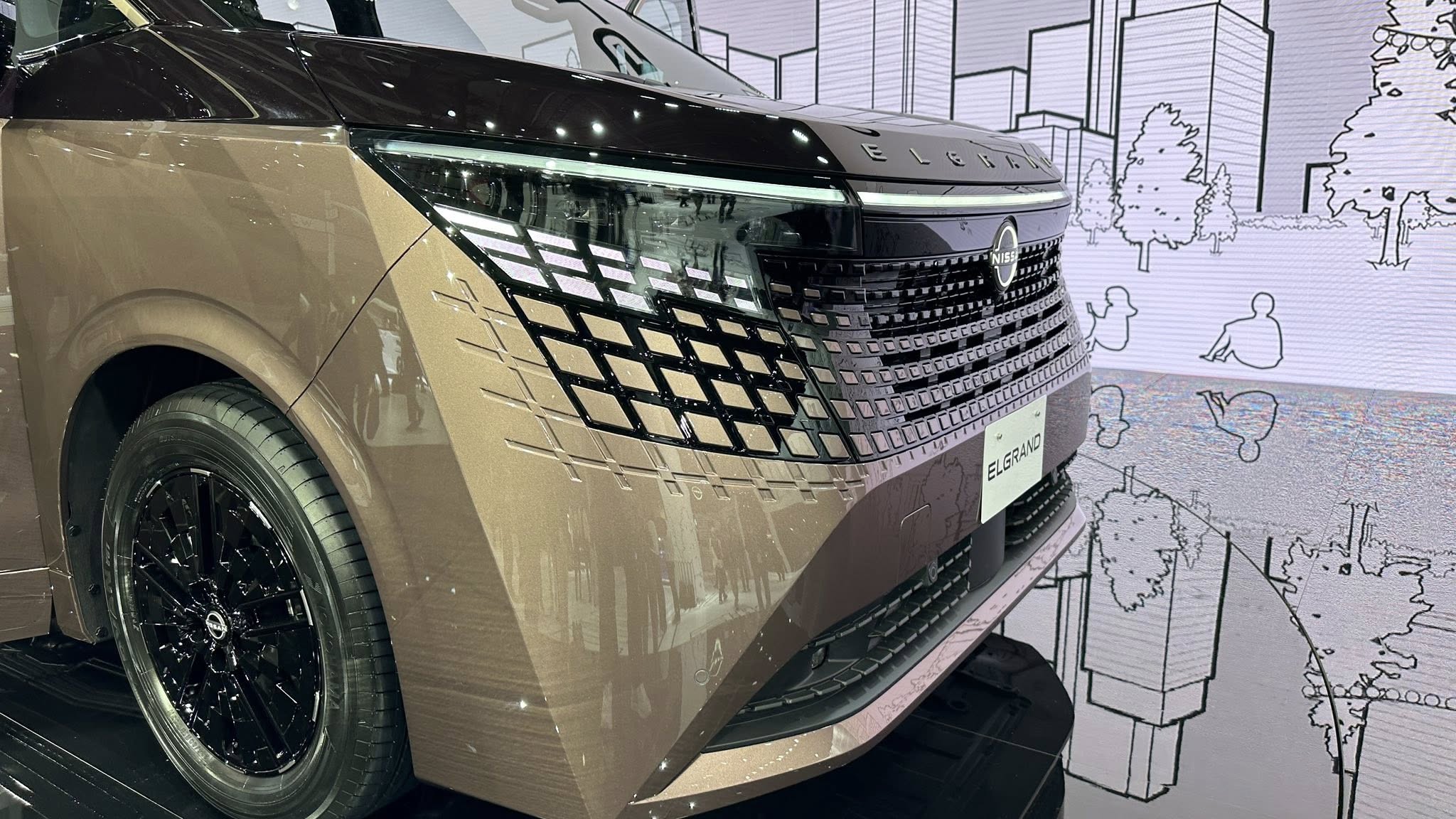 Nissan ELGRAND 2.jpg