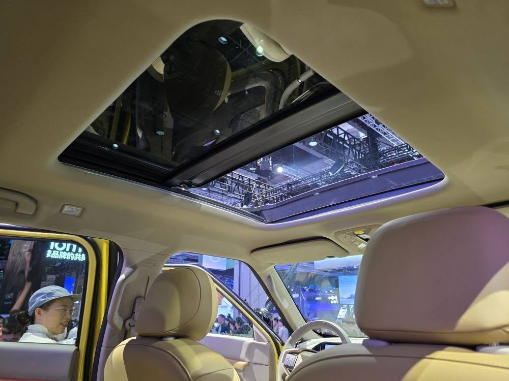 Nissan Frontier PRO PHEV 12.jpg