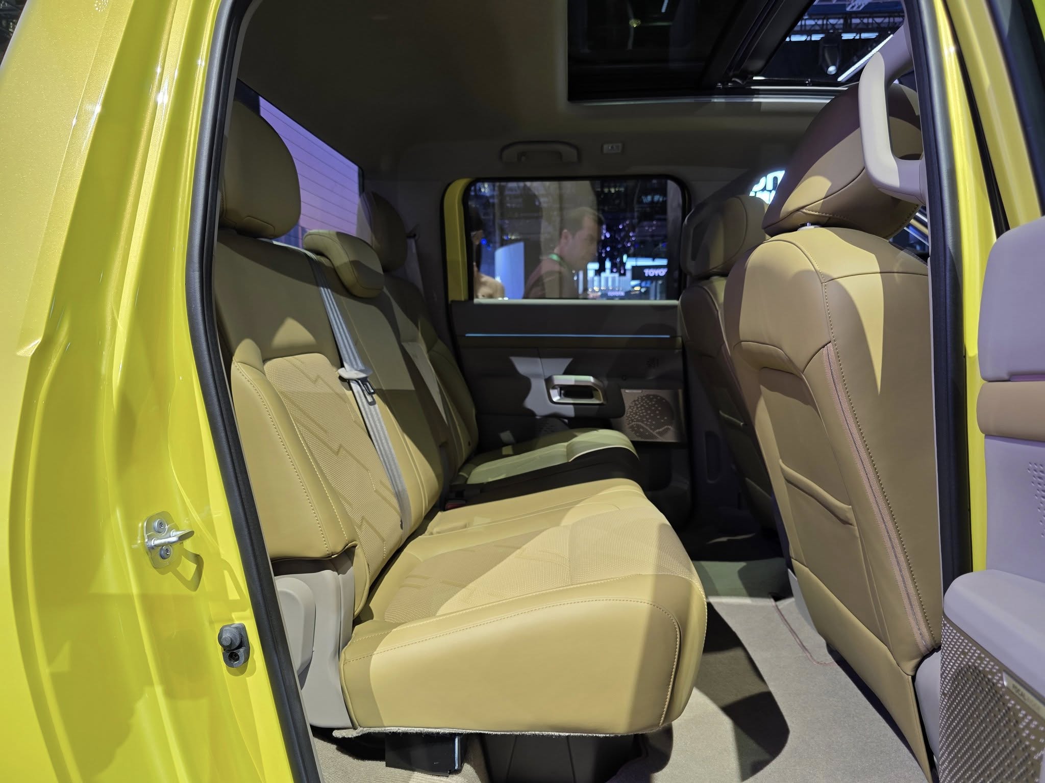 Nissan Frontier PRO PHEV 4.jpg