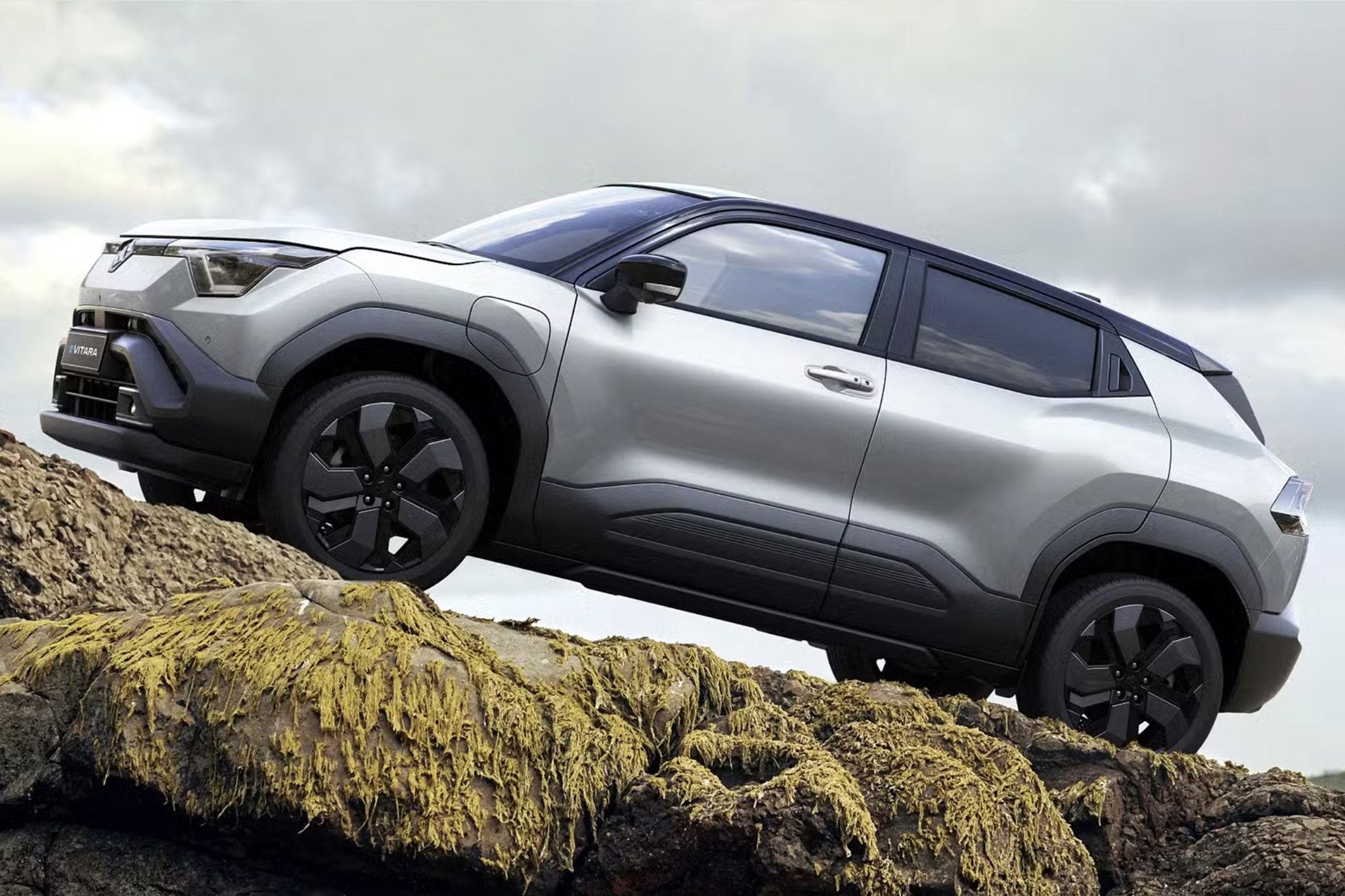 Suzuki e VITARA 6.jpg