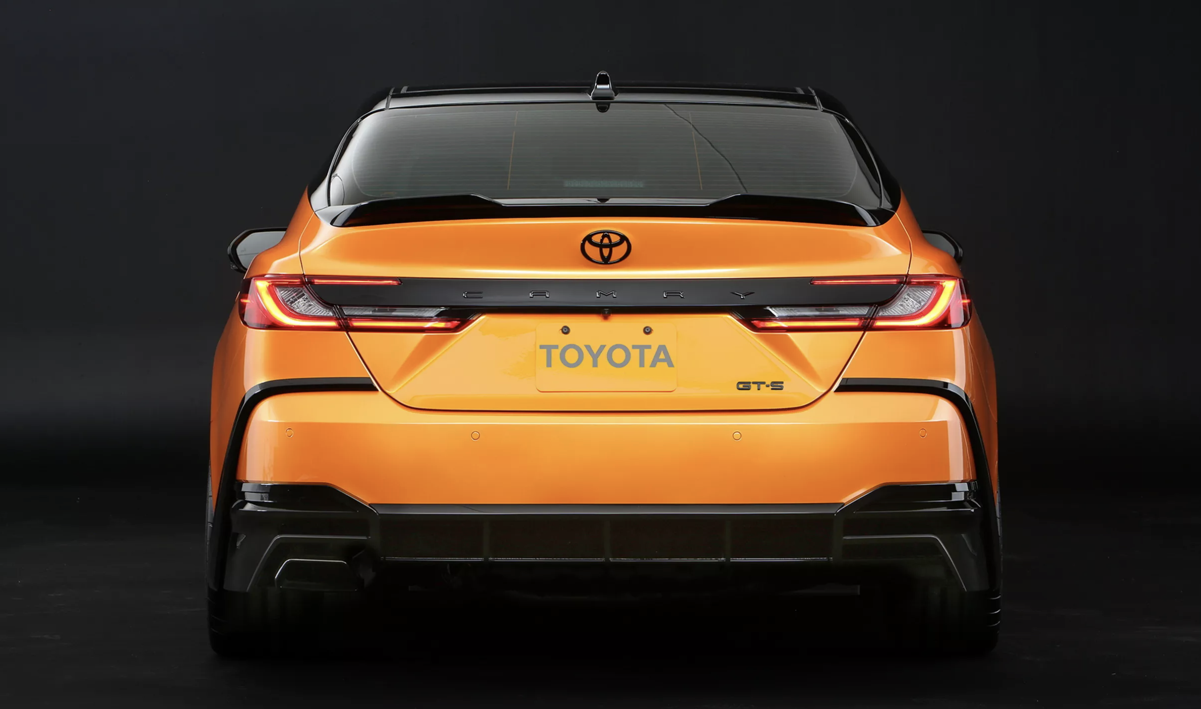 Toyota Camry 2025-10-25 lúc 08.10.12.png