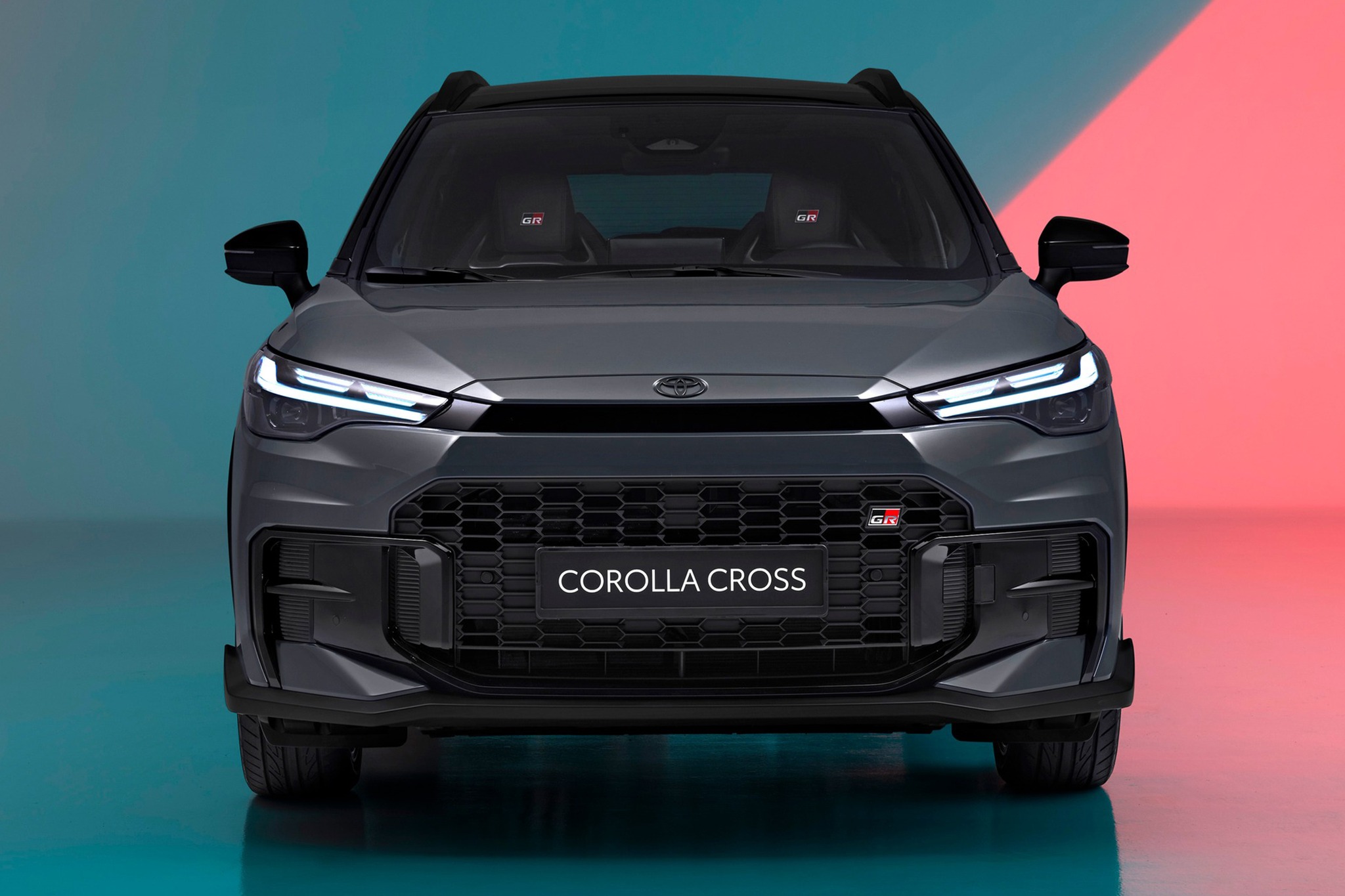 Toyota Corolla Cross GR Sport 2025 3.jpg