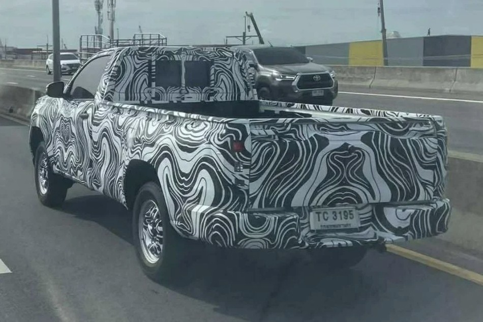 Toyota Hilux 2026 3.JPG