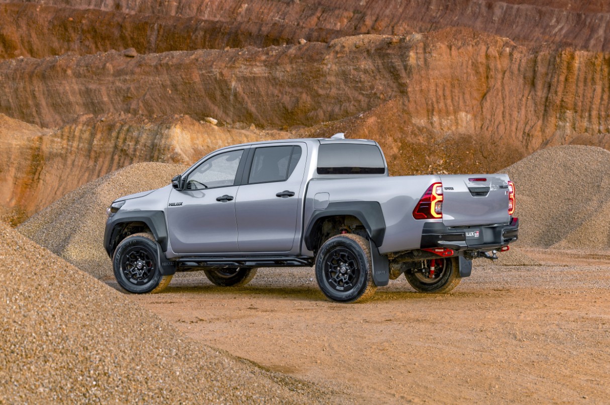 Toyota Hilux 5.jpg