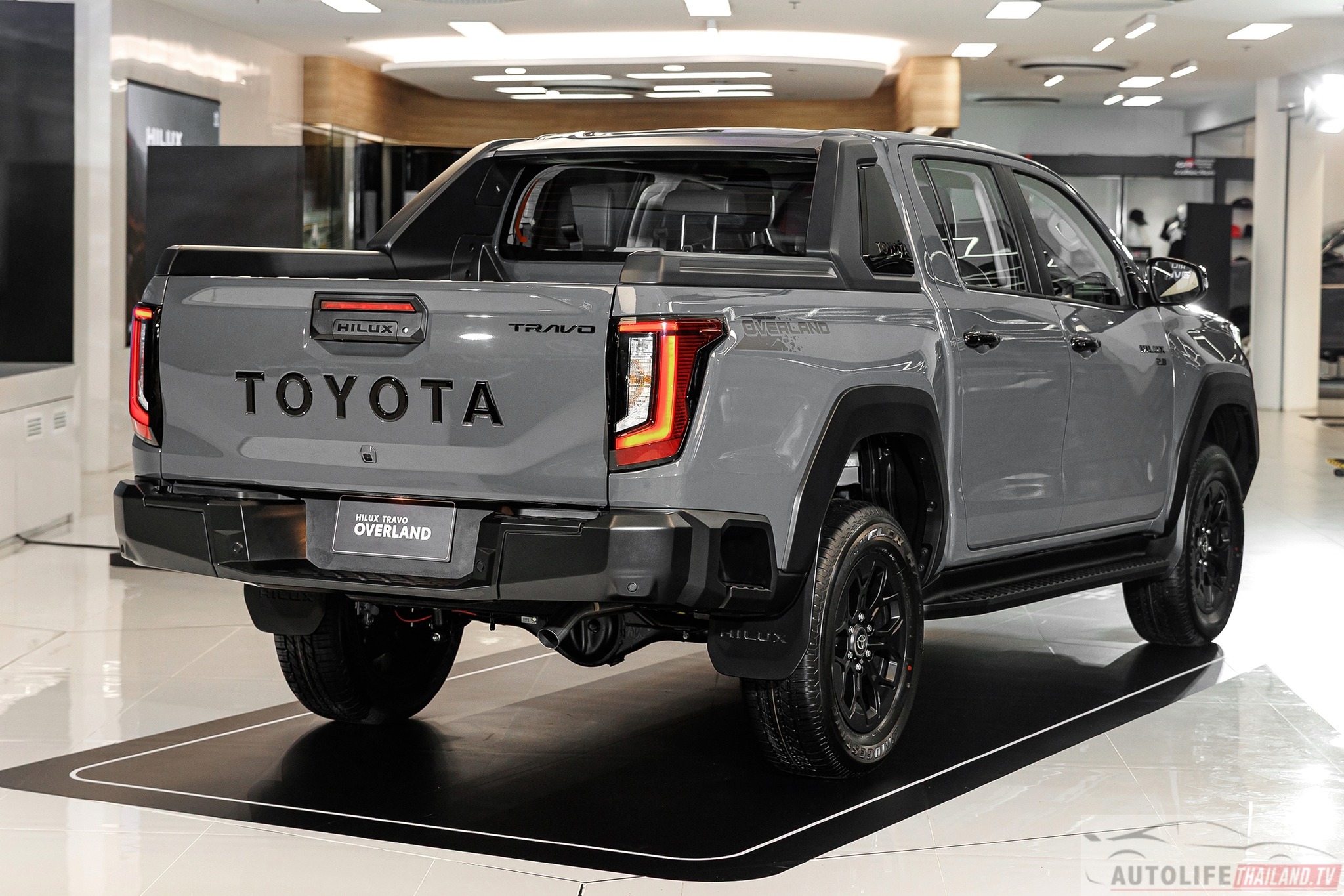 Toyota Hilux TRAVO OVERLAND 7 (1).jpg