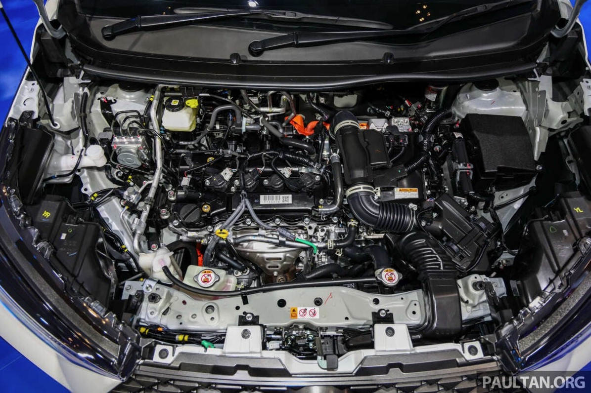 Toyota Veloz Hybrid -a4.jpg