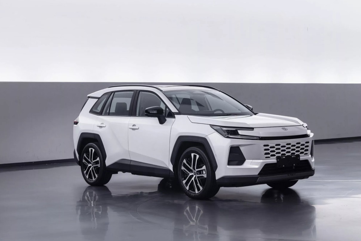 Toyota Wildlander 3.jpg