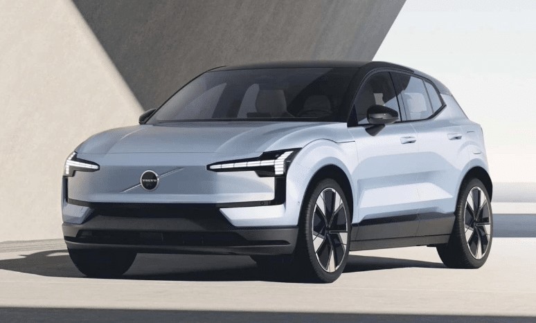 Volvo EX30 2024 2.jpg
