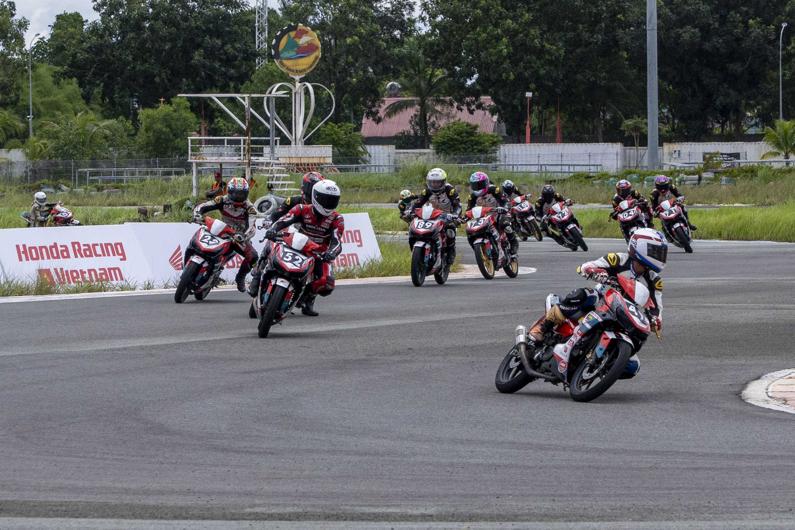 Winner X 150 (10).JPG