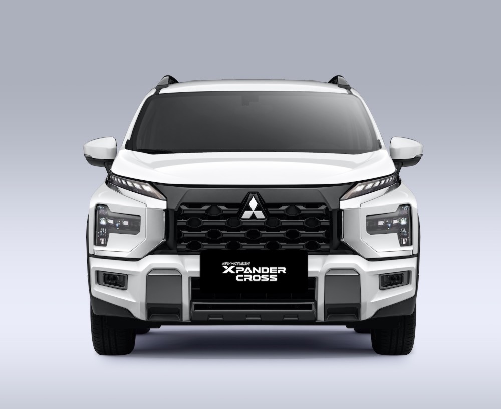 Xpander cross.jpg