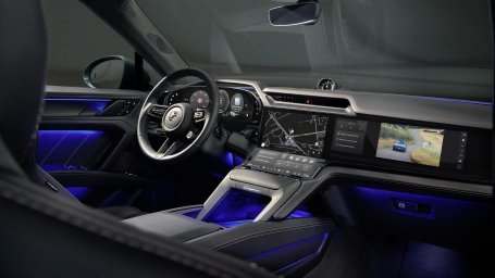 Porsche Cayenne Electric EV 3.jpg
