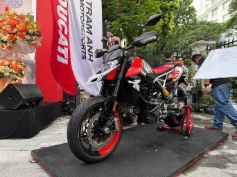 Ducati 2.jpg