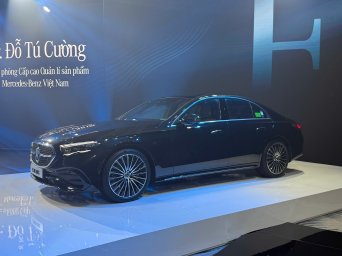 Mercedes E Class 4.jpg