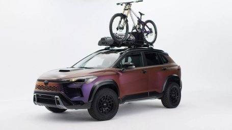 Toyota_Corolla_Cross_Nasu_Edition_SEMA 5.jpg