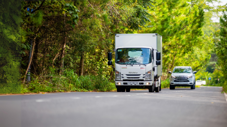Các dòng xe của ISUZU đồng hành cùng người Việt trên mọi nẻo đường.png