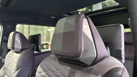 Nissan ELGRAND 11.jpg