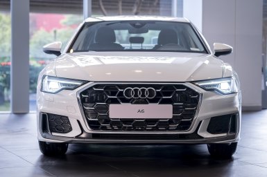 Audi A6  (1).JPG