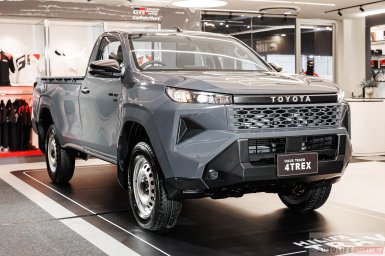 Toyota Hilux TRAVO Standard Cab 6.jpg