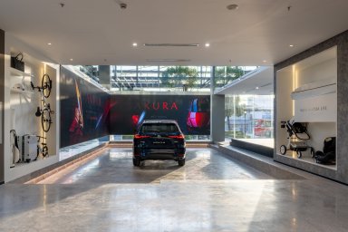 MAZDA_Showroom_08101.jpg